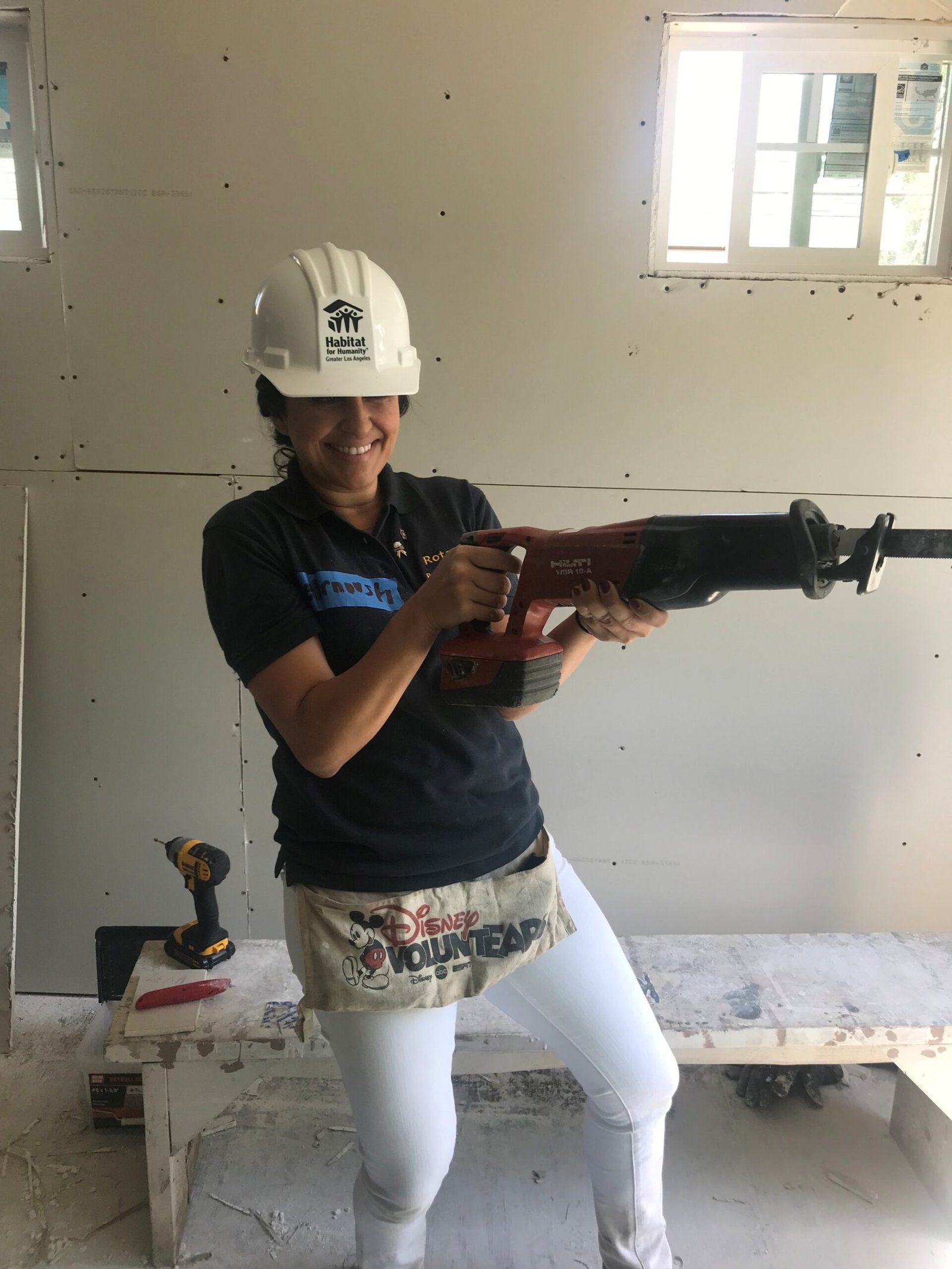 Habitat for Humanity 2024 - measuring and cutting